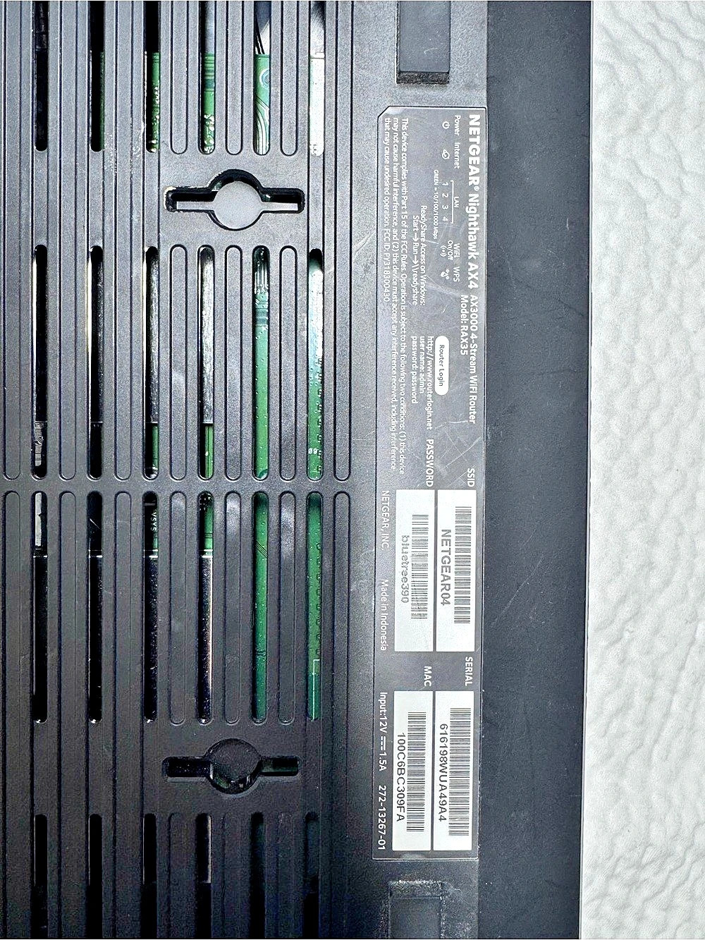 NETGEAR Nighthawk RAX35 AX3000 WiFi 6 Router - Picture 11 of 11